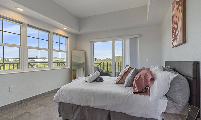 Indian Beach Sapphire Shores Apartment | GORGEOUS New Apt. SUPER CLEAN. Bicycles are available!