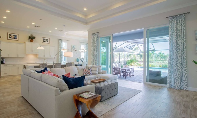 East Naples House | Gorgeous New Pool Home-Isles of Collier Preserve-Minutes to Downtown & Beach-2 Master Suites