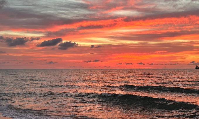 New Smyrna Beach Condo | Gorgeous Oceanfront 2-bedroom condo with AC in New Smyrna Beach