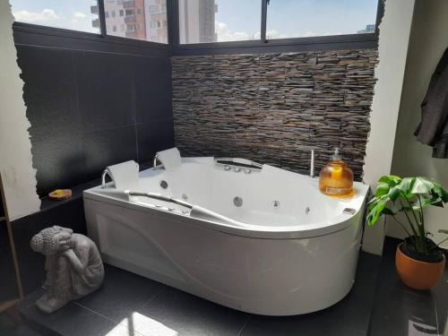 Laureles - Estadio Apartment | Gorgeous Penthouse Apartment in Medellin
