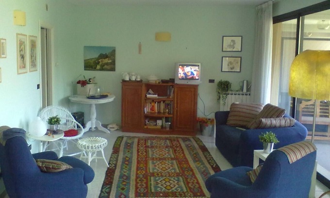 Sanremo Apartment | Gorgeous quiet penthouse floor apartment just a stone's throw from the sea