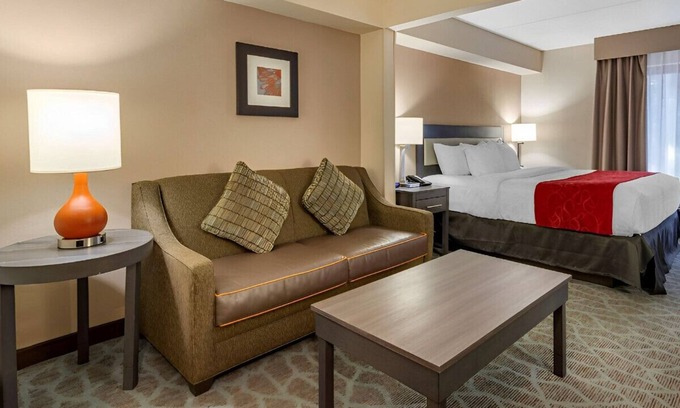 Alpharetta House | Gorgeous Room for Groups! Free Breakfast