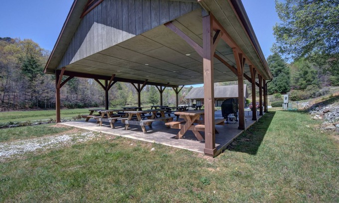 Sky Valley Cabin | Gorgeous Sky Valley Mtn Retreat! Golf-Swim-Hike!