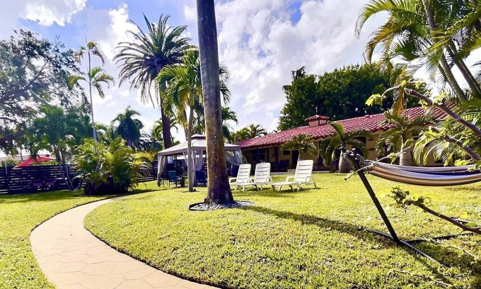 Coral Ridge Apartment | Gorgeous Studio w/kitchen-RELAX in the ❤️ of F. Lauderdale, 1mi WALK to the BEACH