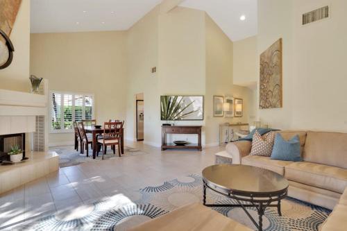La Quinta House | Gorgeous Villa near LQ Resort Prime Location