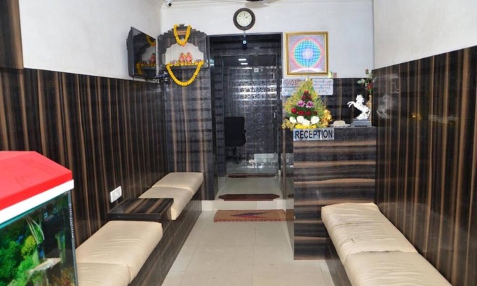 Kolkata Hotel | Goroomgo Dev Guest House Howrah Kolkata