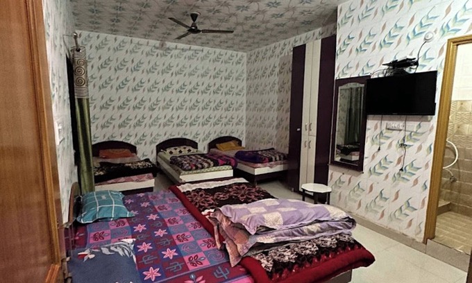 Tehri Hotel | Goroomgo Maheshwari & Banquet Hall Tehri