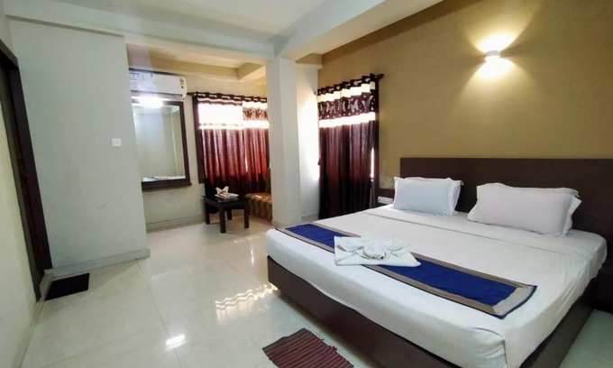 Puri Hotel | Goroomgo UK Palace Puri Near Sea Beach