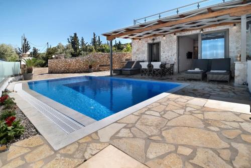 Tsoukaladhes Villa | Goudis Suite Irida