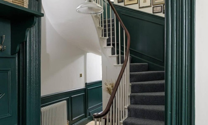 Cheltenham House | Grade II Listed Townhouse in Central Cheltenham