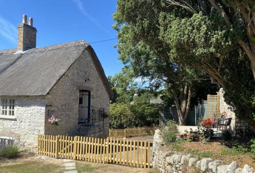 Holworth House | Granary Cottage