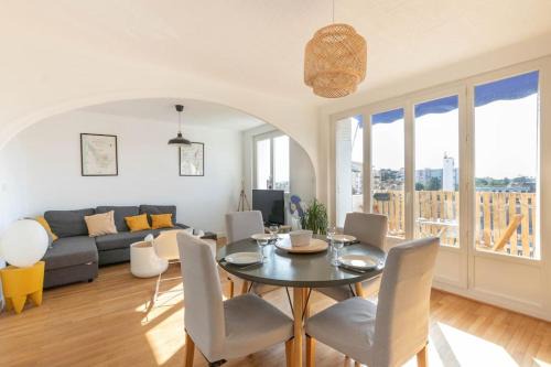 Villefranche-sur-Saone Apartment | Grand Appartement Cosy - Parking & Balcon