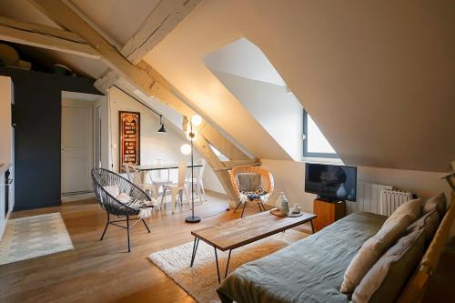 Saint-Merri Apartment | Grand appartement cœur du Marais - dernier étage