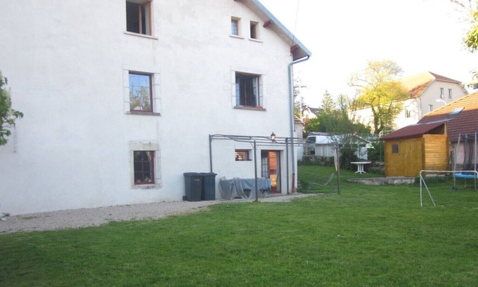 Saint-Vit Apartment | Grand Appartement de 138m2 Avec Jardin Privatif