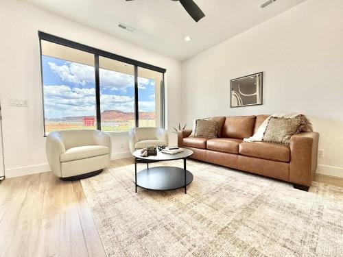 Kanab House | Grand G4 at Catori Stunning Kanab Family Friend Townhome
