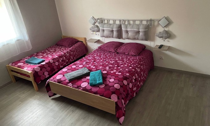 Locmaria-Grand-Champ Villa | GRAND GÎTE FAMILIALE sleeps 15 PMR 10 min from VANNES