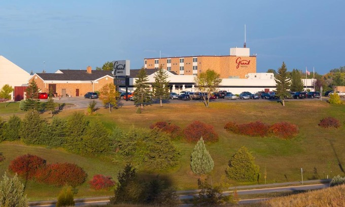 Minot Hotel | Grand Hotel