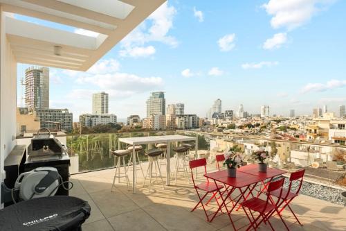 Tel Aviv Apartment | Grand Lapin Penthouse