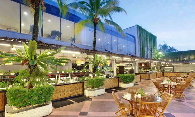 Medan Hotel | Grand Mercure Medan Angkasa