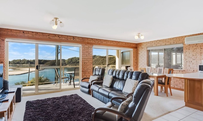 Narooma Apartment | Grand Pacific 2 Unit 2 - Ground Floor
