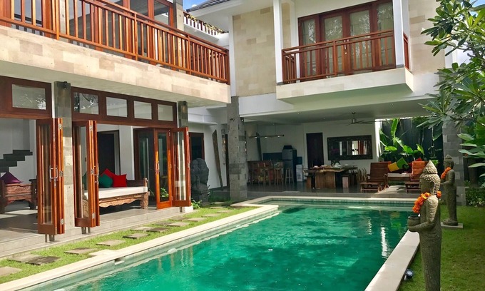Petitenget Villa | Grand proportions, stunning villa walking distance to the best of Bali