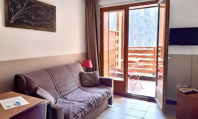 Valberg Hotel | Grand recreational trip! minutes’ walk to Arboretum Marcel Kroenlein