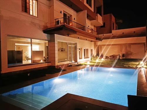 Sheikh Zayed City Apartment | Grand Room