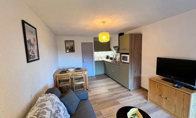 Allos Apartment | Grand studio cosy et rénové - Vue montagne