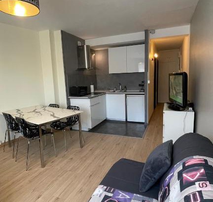 Neudorf Ouest Apartment | GRAND STUDIO proche du centre ville