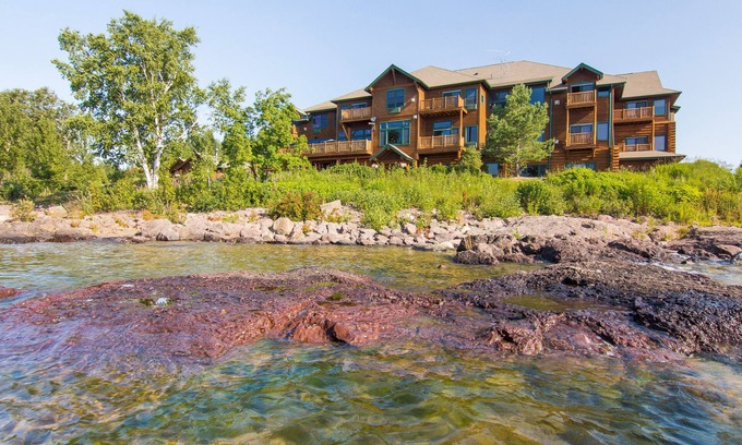 Castle Danger Cabin | Grand Superior Lodge