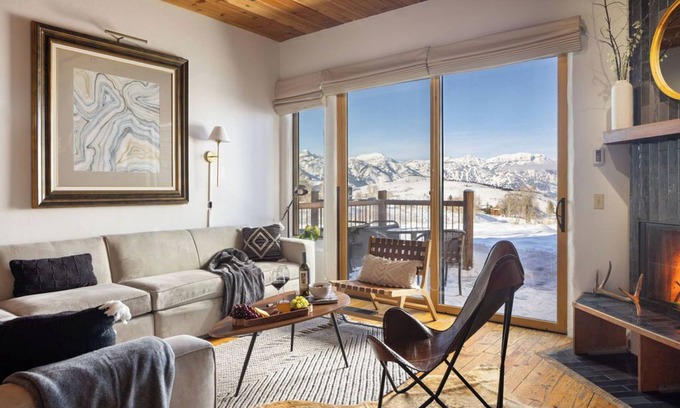 Spring Creek Ranch House | Grand Teton View! Jackson Hole's Spring Creek Lookout