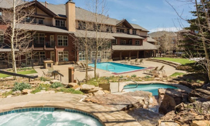 Four O'Clock Resort | Grand Timber Lodge Breckenridge 3/23 to 3/30 Ski-in/Ski-out 1-2-OR-3br