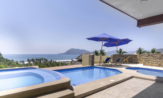 Colinas de Santiago Hotel | Grand View Suites