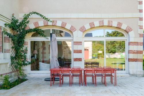 Saint-Benoit-la-Foret House | Grande maison familiale 15 p entre Azay et Chinon