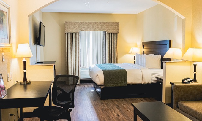 Tyler Hotel | Grander Inn & Suites