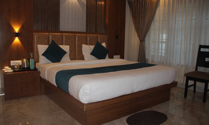 Pudumund Apartment | Grandis inn by avkanz nnluxury suite rooms in the hill top of ooty