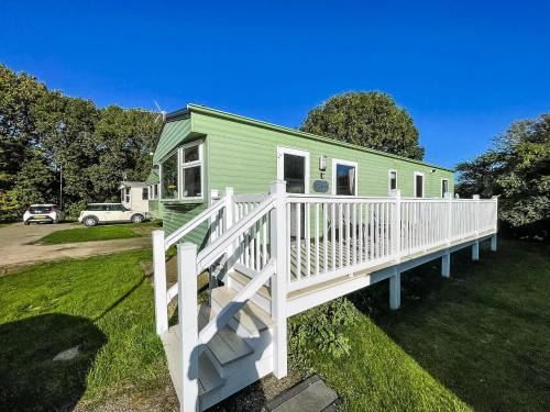 Clacton-on-Sea Other | Great 8 Berth Caravan For A Staycation In Clacton-On-Sea Ref 26436E