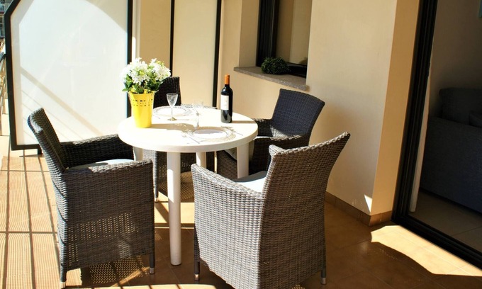 Santa Margarida Apartment | Great apartement in Roses with pool and parking AV-18