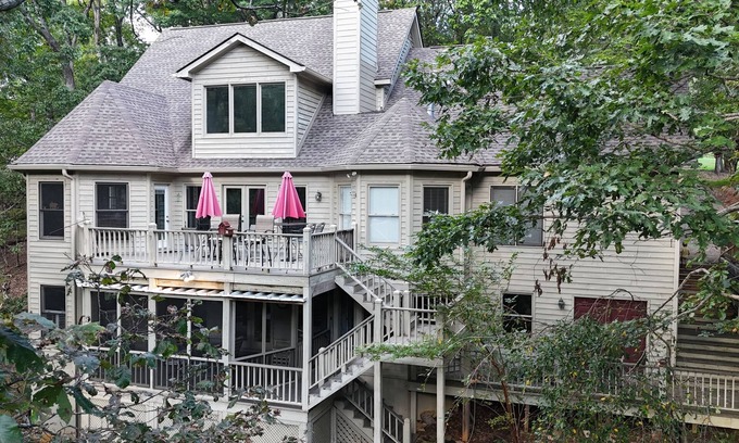 Tate House | Great for Families! 6BR Spacious & Comfortable: Gated Mountain Retreat Bent Tree