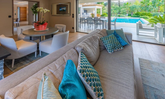 Plan-de-la-Tour Villa | Great Getaway on French Riviera for all year around stay