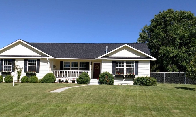 Hamilton House | Great home, close to town, quiet be I neboorhood