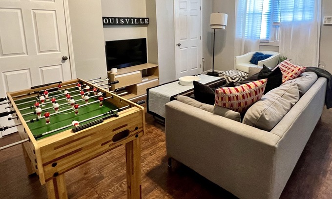 Germantown House | Great house in Germantown walking distance to NULU