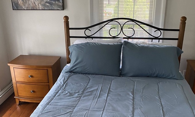 Guilford Apartment | Great location in historic small shoreline town