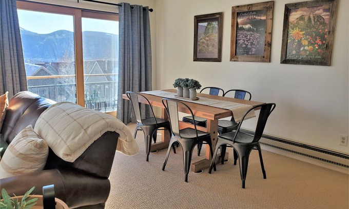 Crested Butte Condo | Great mountain views & convenient location in Mt. Crested Butte!