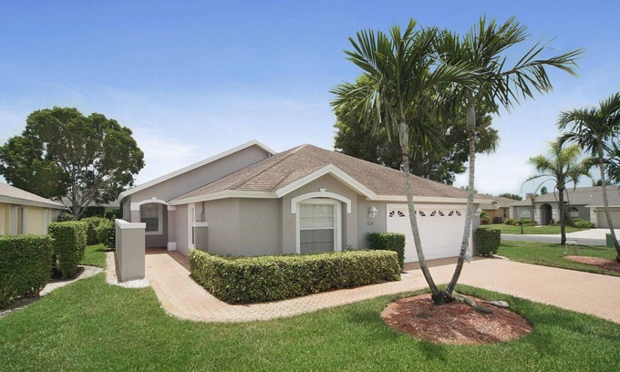 Central Naples House | Great Naples Vacation House with Pool at Briarwood.