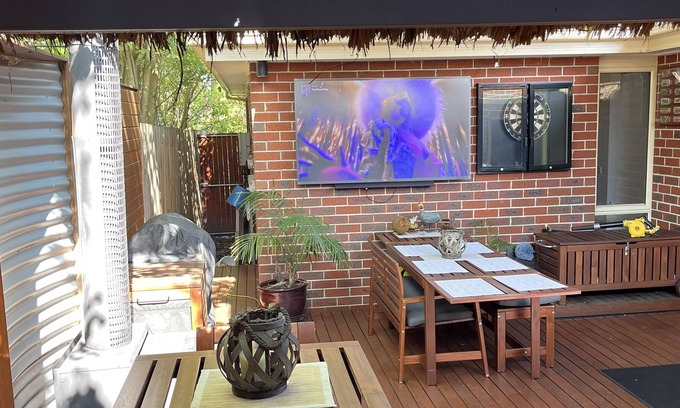 Healesville House | Great outdoor entertainment area