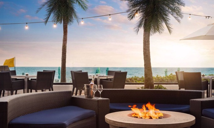 Palm Beach House | Great Relaxing Overnight Stay! 2 Relaxing Units, Free Parking + Beach Access