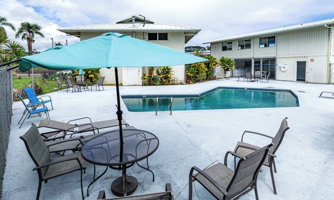 Hilo Condo | Great value! Two Bedroom Hilo Condo with air conditioned bedrooms
