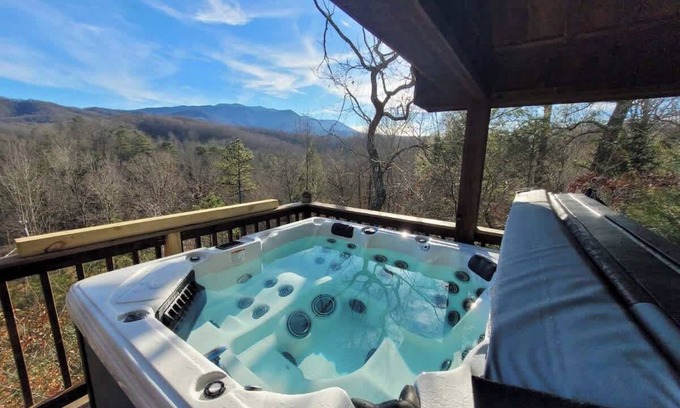Gatlinburg Cabin | Great View, Location, Studio Log Cabin, Hot Tub!
