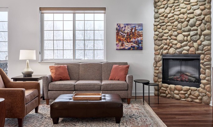 Downtown Leavenworth Condo | Great Views from 2-bedroom condo in Downtown Leavenworth